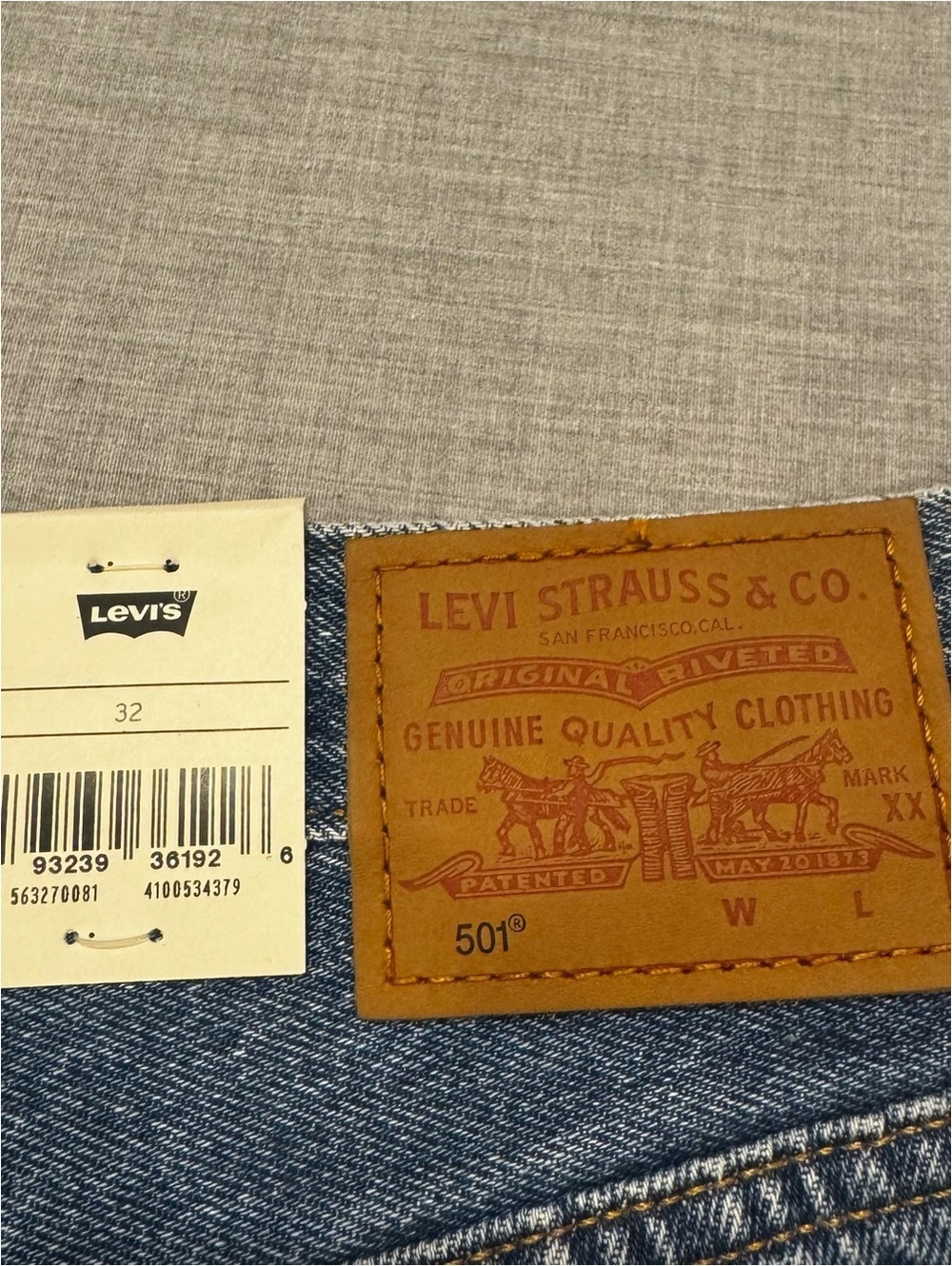 Levi’s 501 Women’s Denim Jean Shorts Size 32 Button Fly Blue Cutoff High Rise - Picture 5 of 11